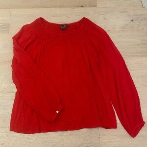 Gap Size Medium Red shirt. Perfect for the holidays